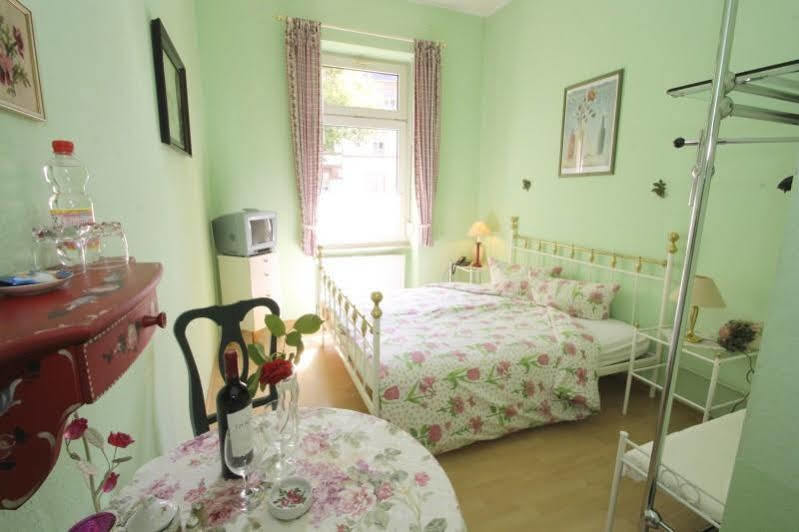 Acasa Bed & Breakfast Φραγκφούρτη Εξωτερικό φωτογραφία