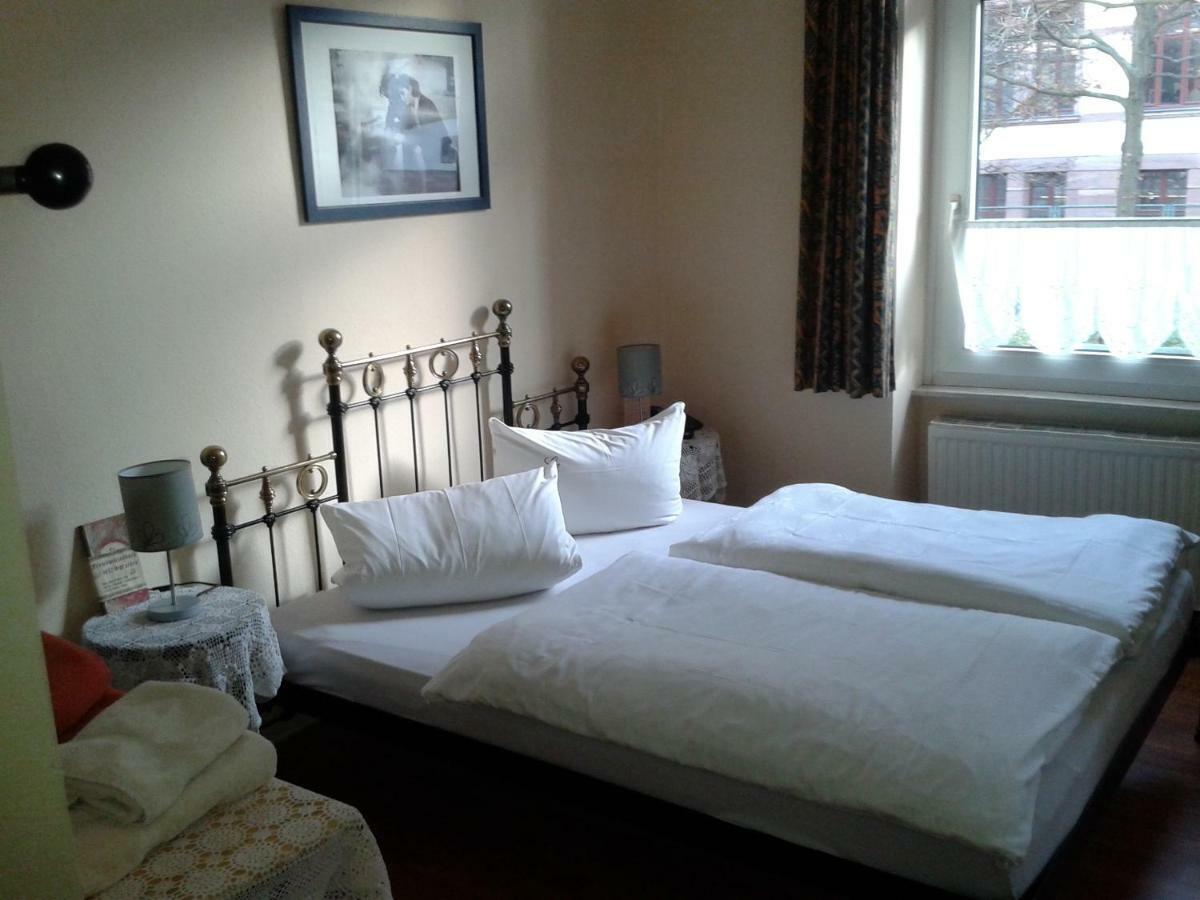 Acasa Bed & Breakfast Φραγκφούρτη Εξωτερικό φωτογραφία